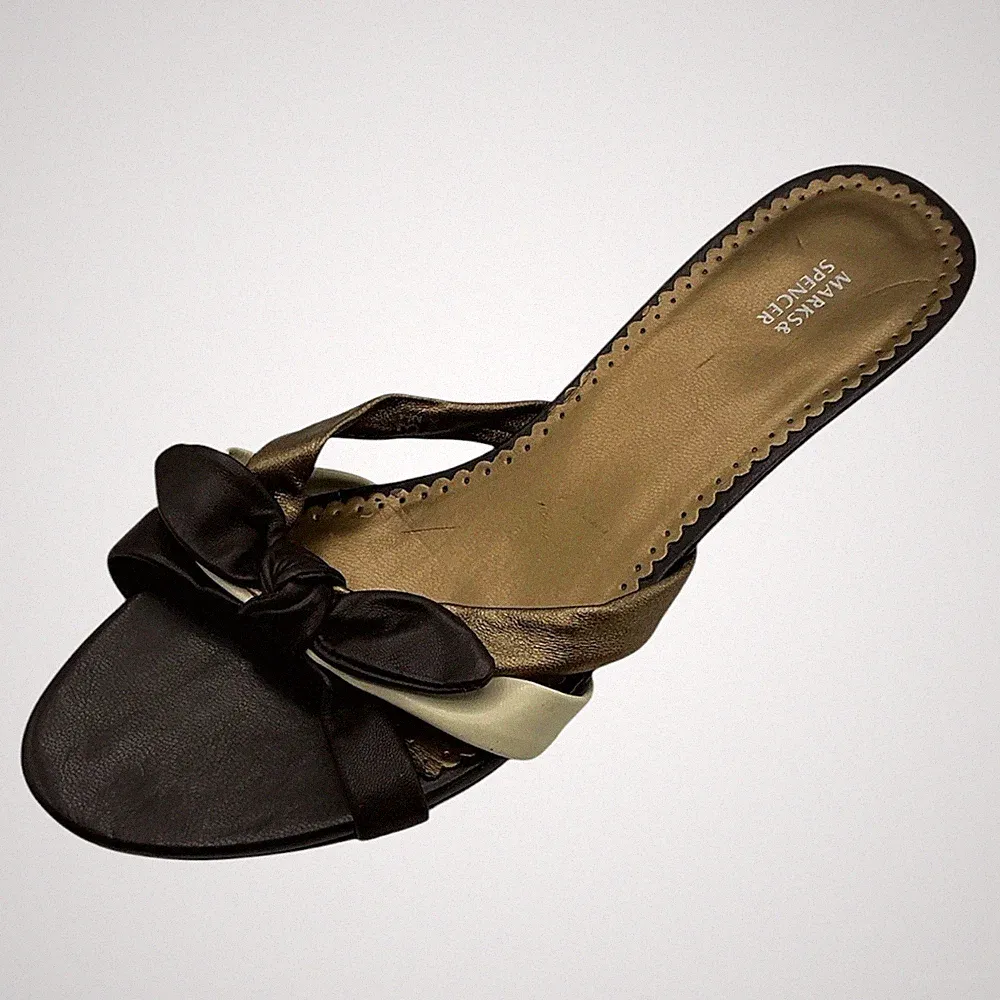 M&S Damen Pantoletten Sandalen UK 3,5 dunkelbraun mehrere Keilabsatz Riemchen Sommer