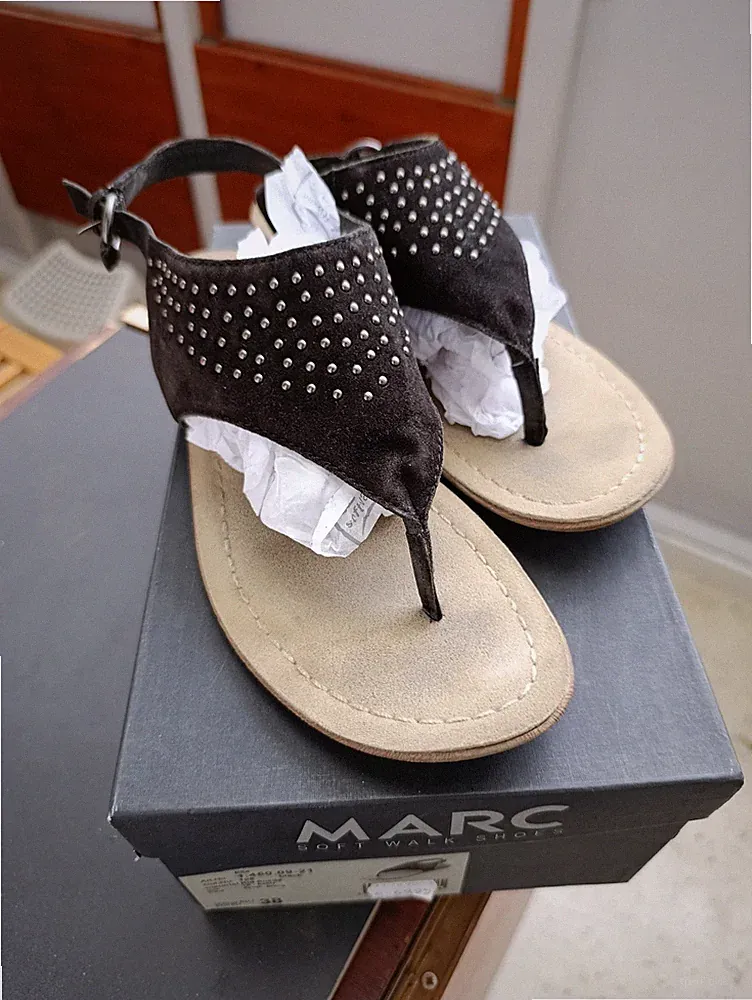 Marc Sandalen Zehentrenner Damen 38 leder Karton Fersenriemen