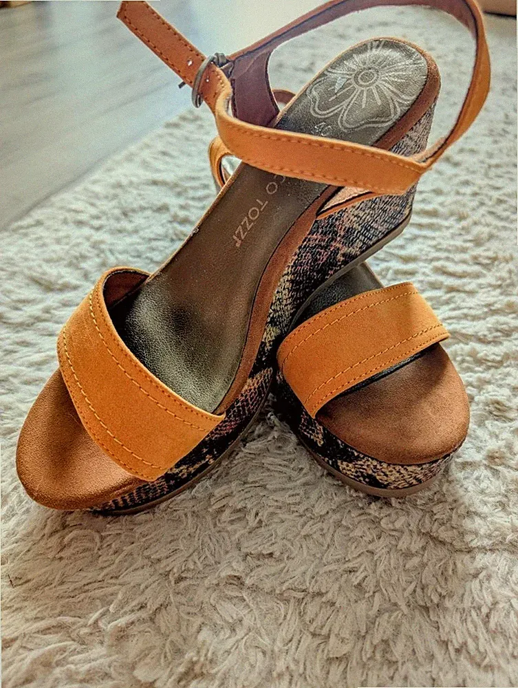 Marco Tozzi Damen Sandalen mit Keilabsatz Gr.40 , Neu !!