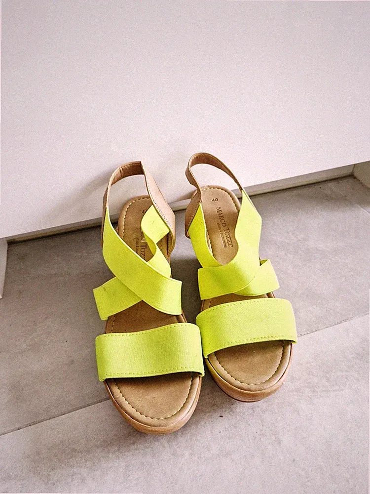 Marco Tozzi Neon Gelb Sandalen 40 Plateau Keilabsatz