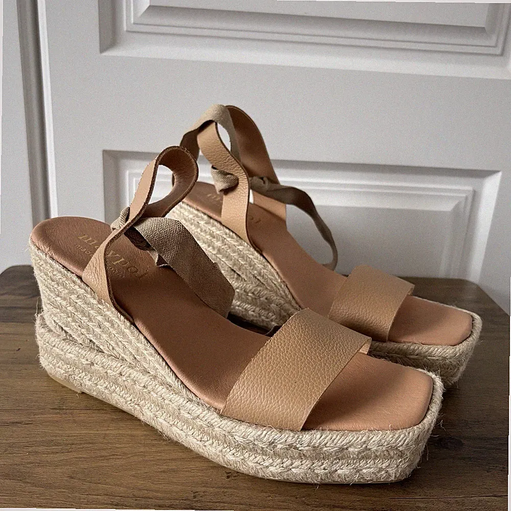 Maypol Made in Spain Damen beige Espadrille Sommer Keilabsatz Sandalen UK 8 ungetragen