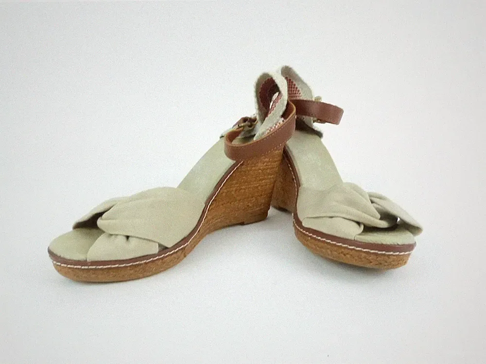Mexx Damen Keilabsatz Sandaletten Gr. 40 beige Textil Peep Toes Sommer (17159)