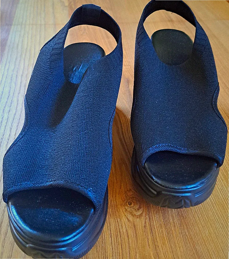 MII Damen Sandalen Schwarz Keilabsatz Plateau Riemchen Stoff Gr. 41, wie neu