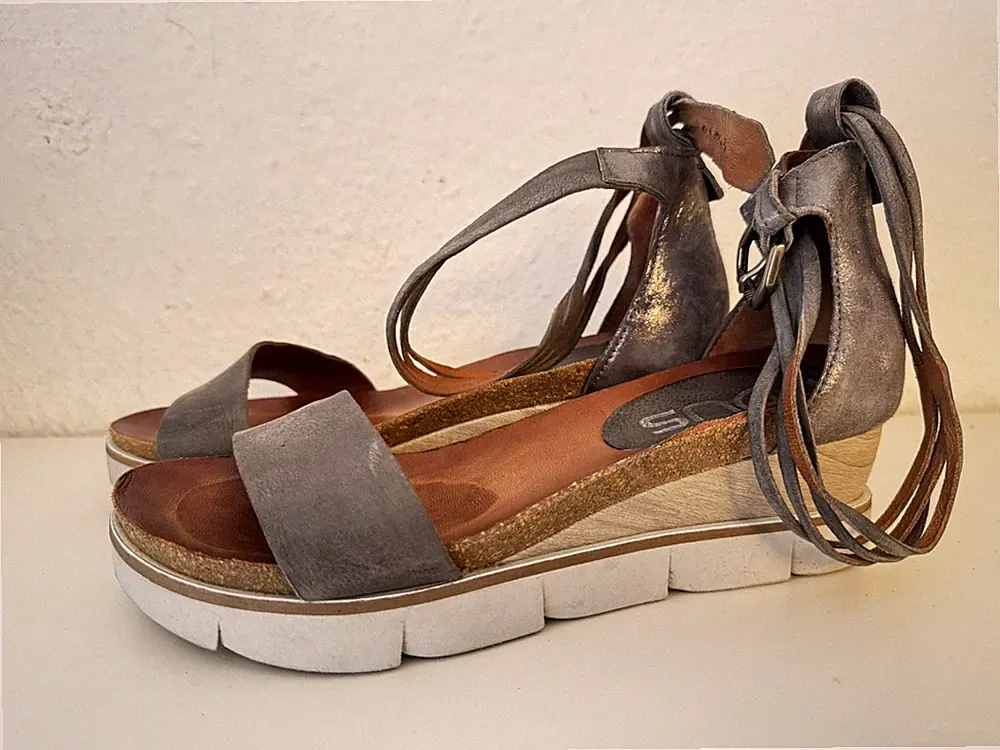 Mjus Leder Plateau Sandalen Gr 37 Sandalette Schuhe Pantolette Keilabsatz 5721