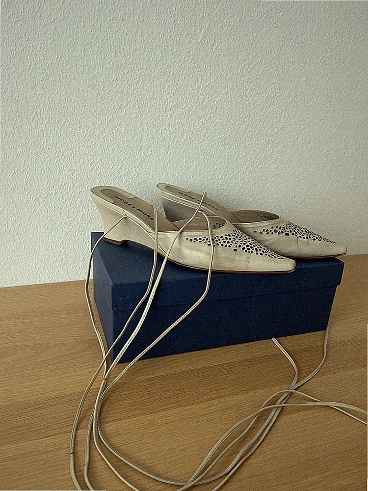 More & More y2k Leder Sandaletten mit Keilabsatz Schnürung Größe 38 beige