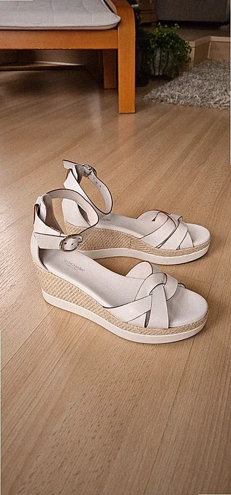 Nero Giardini Leder Sandalen Weiß Keilabsatz 37 NP 145 € wie Neu