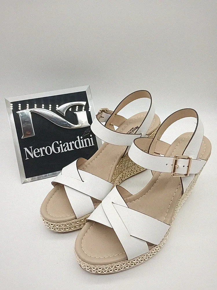Nero Giardini -Sandalette- Made in Italy -Damen -Armenia Brandi -Gr.40 -Abs.10,5