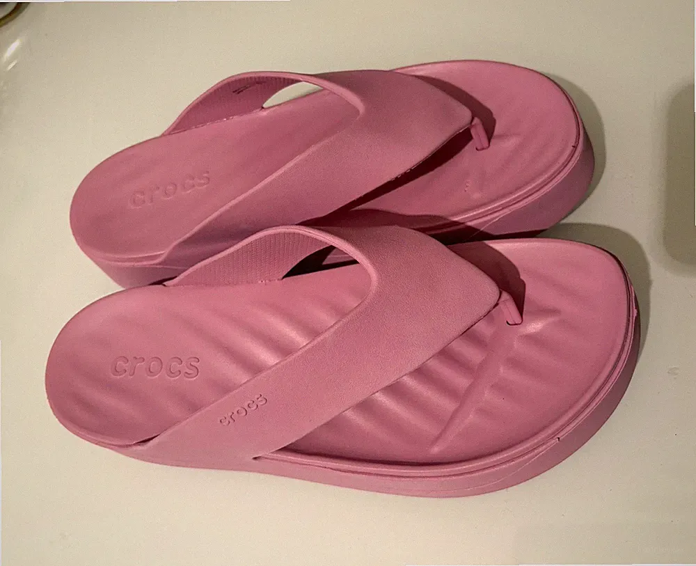 Neu! Crocs Damen Zehentrenner Sandalen Plattform Keilabsatz Slip-On Rosa EU 42,5