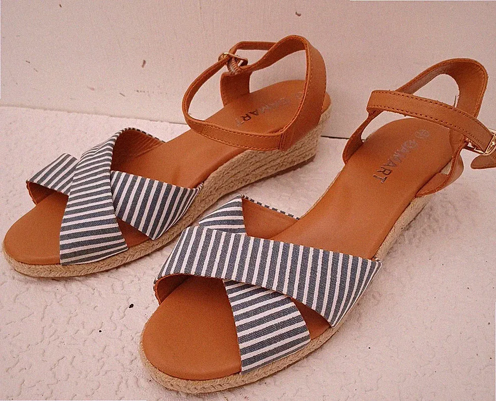 NEU Damart UK 7 Keilabsatz-Sandalen Fersenriemen gestreift überkreuzte Zehenriemen 2"-Absatz.