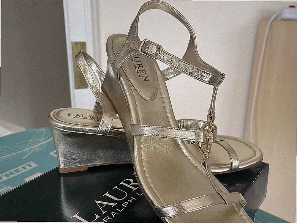 Neu. Elegante Sandalen Damen, Ralph Lauren Gr. 41Keilabsatz. Mit Karton