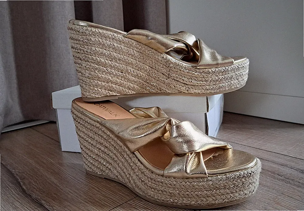 Neu - wedges Sandalen Pantolette Keilabsatz Plateau Gold, Größe 37
