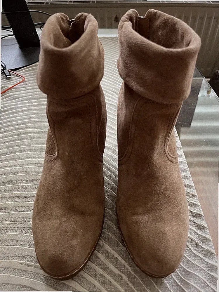 Neu Winterstiefel Braun mit Keilabsatz 9cm Größe 37 Marke 5th Avenue Ungetragen