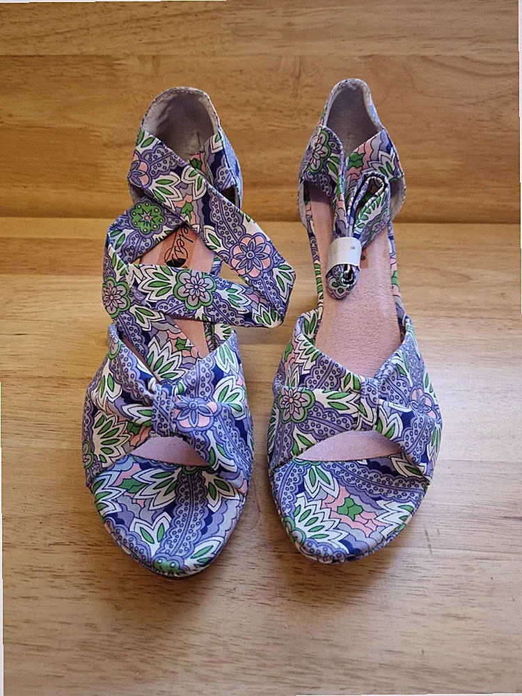 Neu - Zeitlose bunte Plateau-Wedges zum Binden, Größe UK 6, EU 39, US 8,5, AU 7.