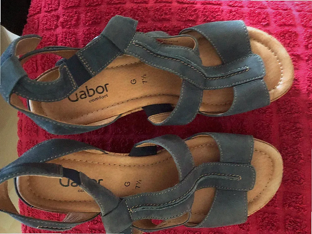 Neue blaue Gabor- Sandale mit korkähnlichem Keilabsatz Größe 7,5 aus Leder