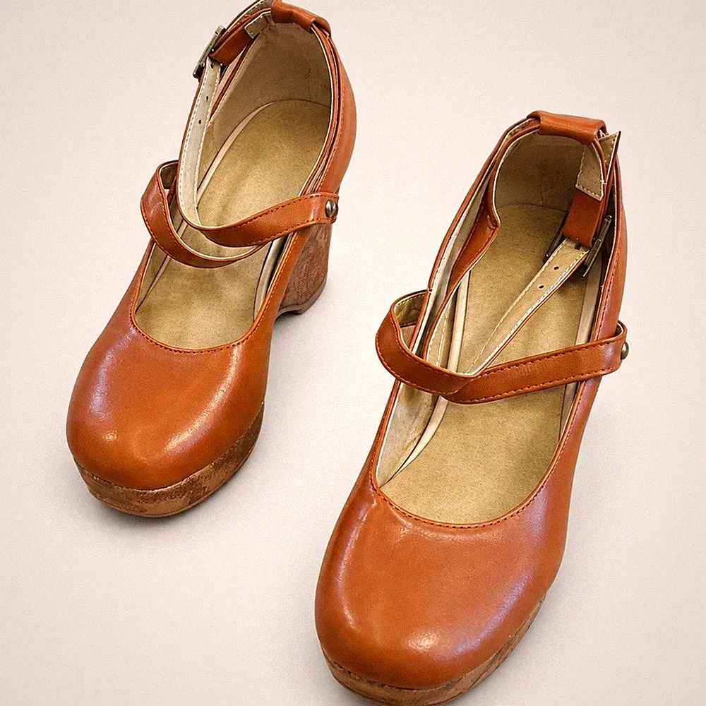 Neue Damen Plateau-Schuhe „Jacqueline“ – Braun – Größe 38 oder 39
