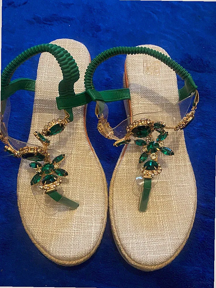 Neue grüne keilabsatz sandalen größe 36