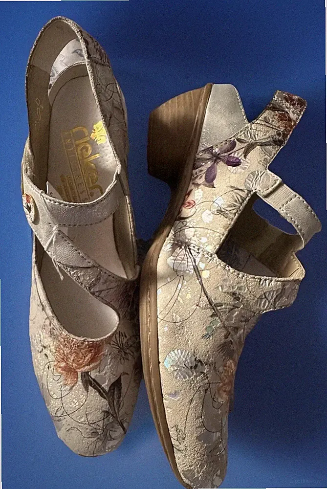 Neue Rieker Sandalen mit kleinem Absatz Größe 6 Damen Silber EU 39