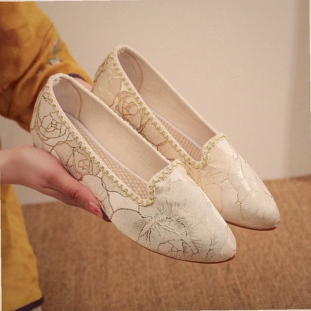 Neue Vintage Stickerei Schuhe Nationale Damensneakers Sommerschuhe Stoffschuhe