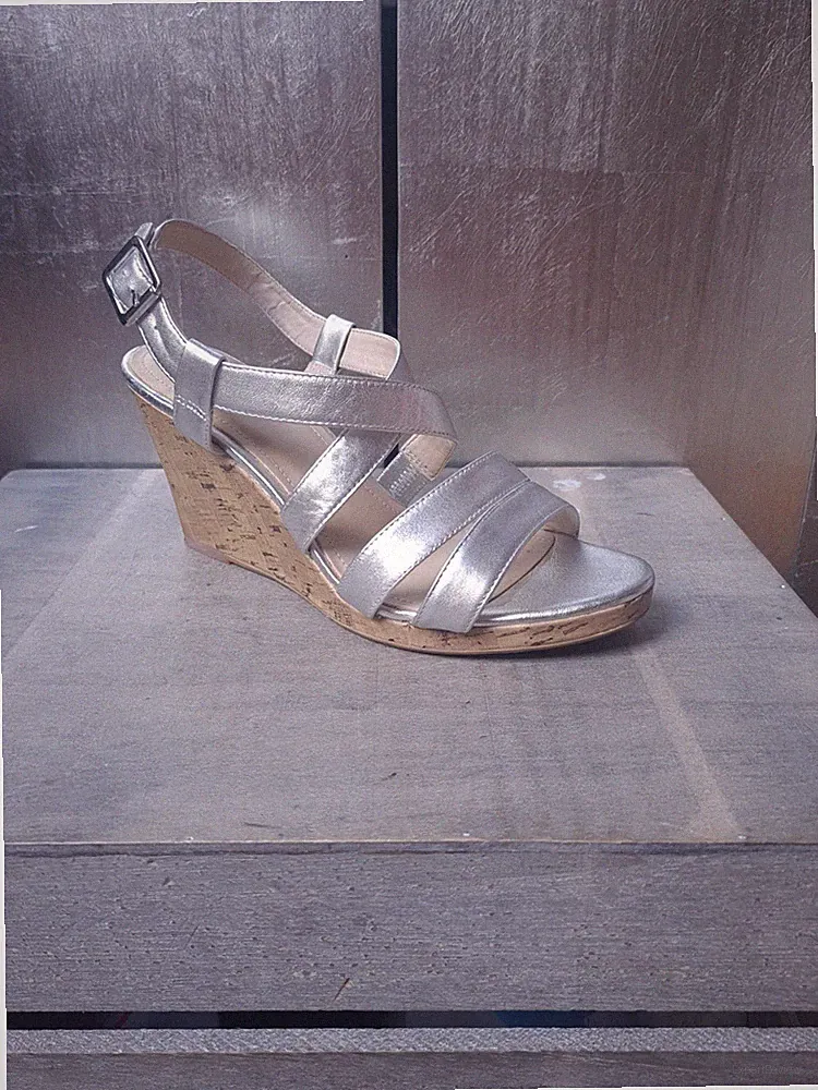 Neuwertig MINOZZI Plateau Sandalen Gr 40 silber Korb Keilabsatz Sandaletten 1193