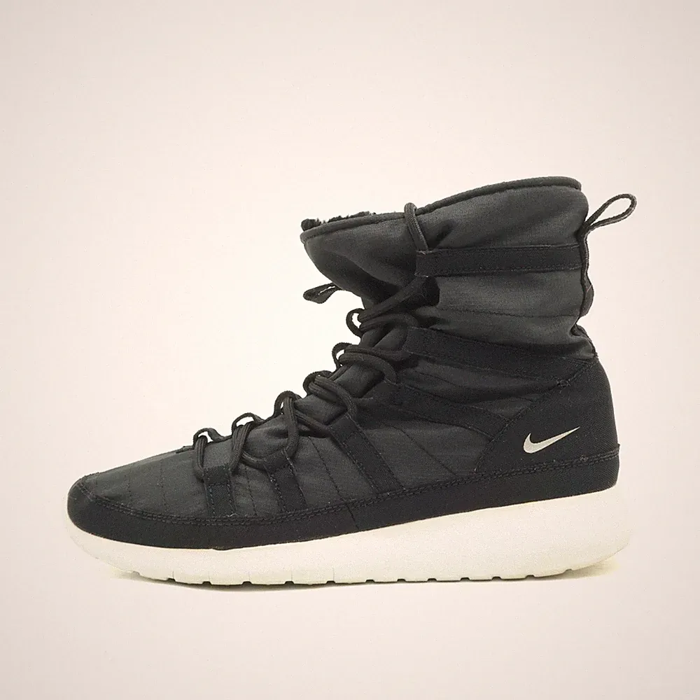 Nike Damen 807739-001 Winterstiefel Schwarz Textil Sneakerboot Stiefel EU 40