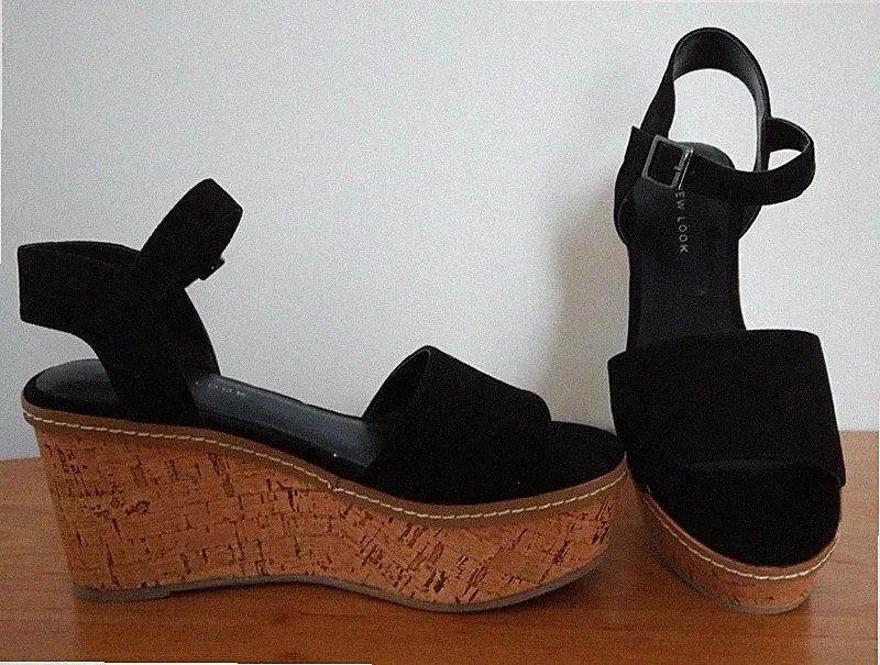 Nude Feet Sandalen Ausgleich. Schwarz. Lüttich. Nubuk. New Look. Gr. 37