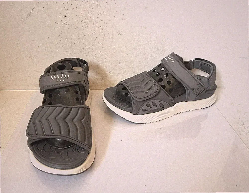 Oncai bequeme Sandalen Größe UK 7,5 EU 40,5.