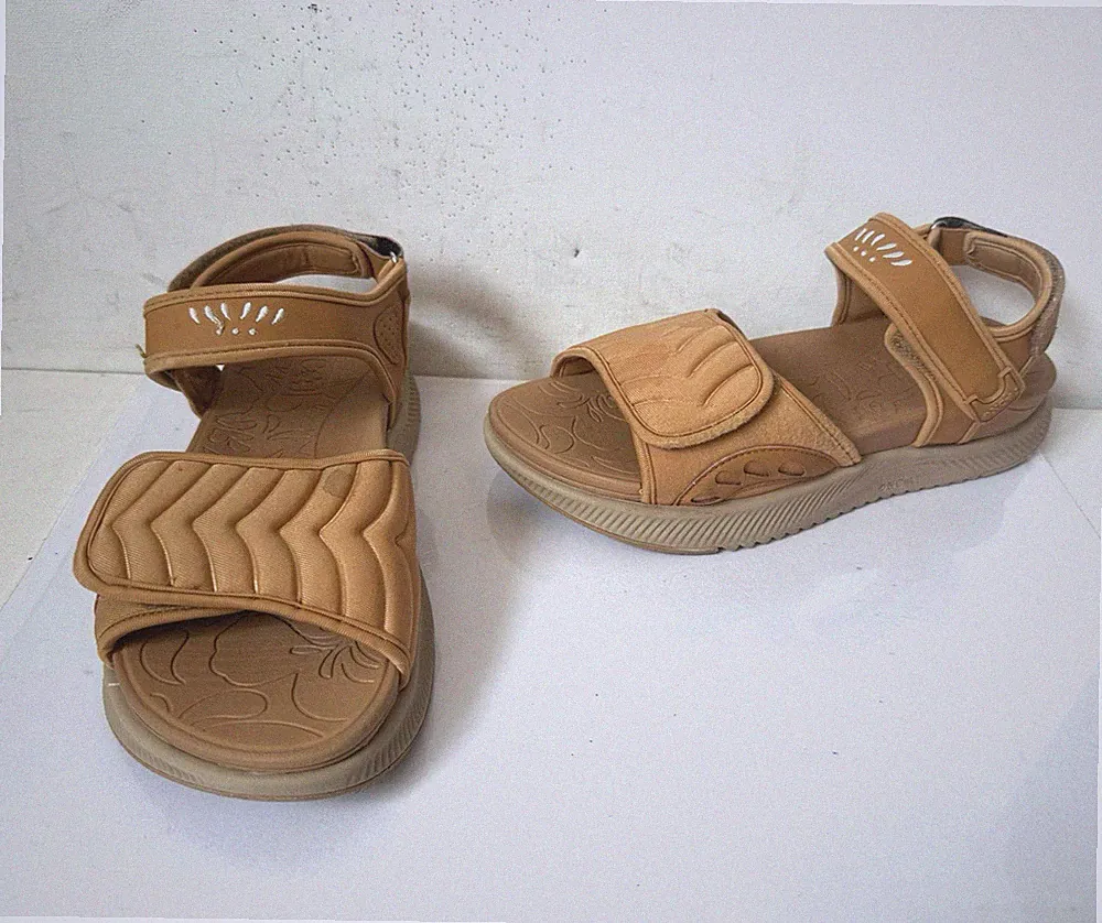 Oncai Sandalen Größe UK 7,5 EU 40,5 ..