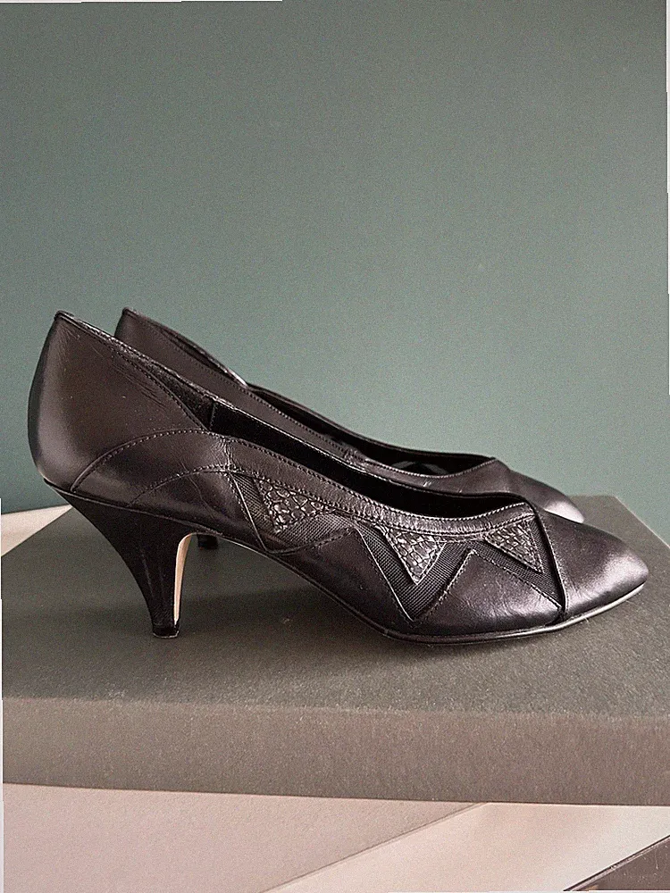Original Vintage Pumps 80er Jahre Absatz Leder Schwarz Größe 40 Transparent