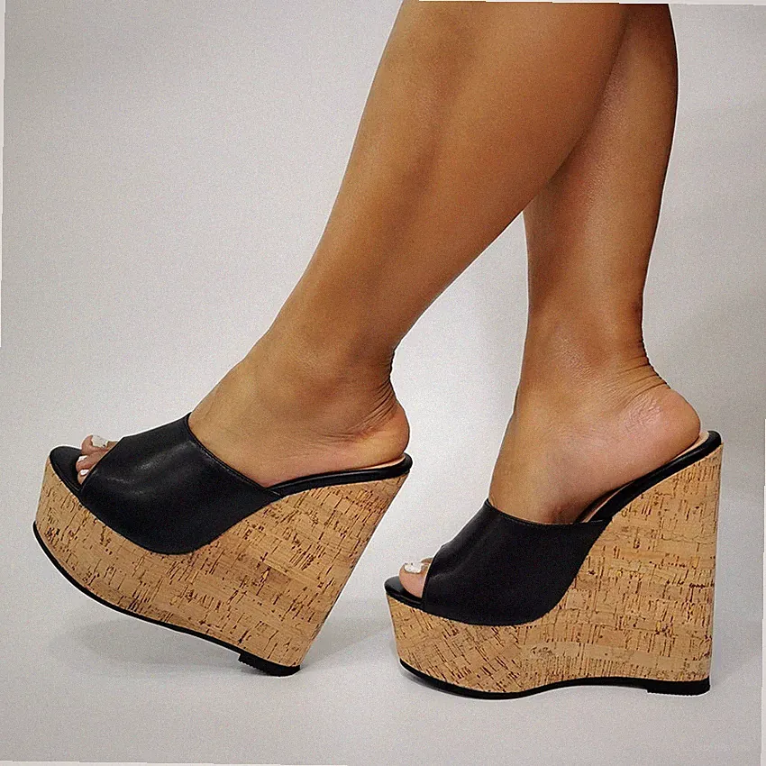 Pantoletten Damen Sandalen Hausschuhe Schuhe Keilabsatz Plateau Pumps Party Sexy