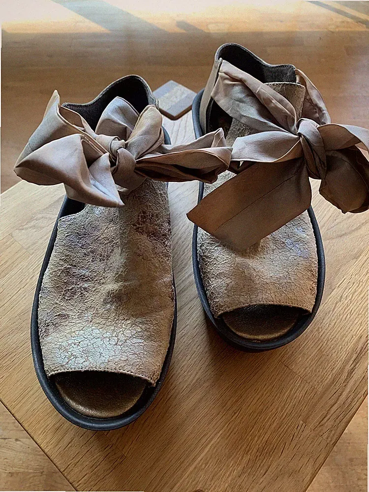Papucei ARYA Sandalen gold/beige Gr. 38 NEU