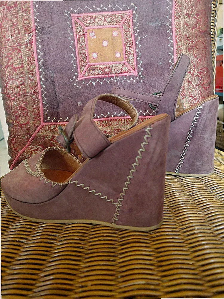 Patagonia Damen Sandalen 37,5 lila Keilabsatz Riemchen Schnalle Leder