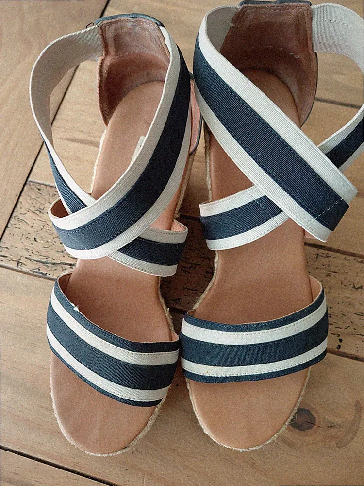 Paul Green Sandalen - Gr. 5 1/2 = 38,5 - Leder/Stoff mit Keilabsatz
