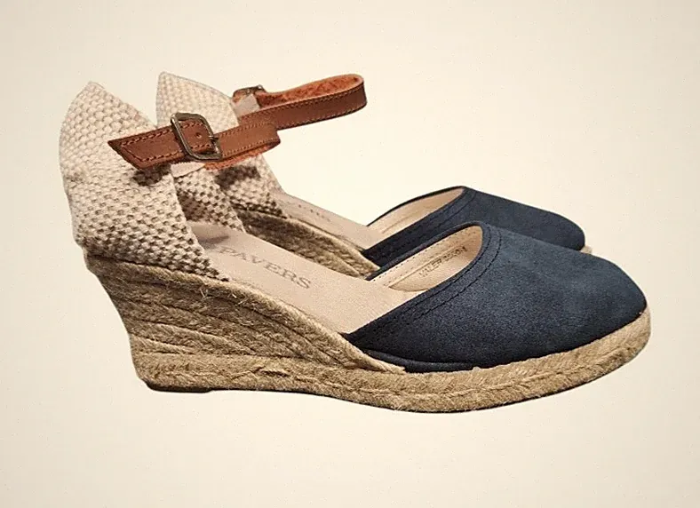 Pavers Espadrilles UK 5 EU 38 Keilabsatz Closed Toe Sandalen Navy Wildlederimitat