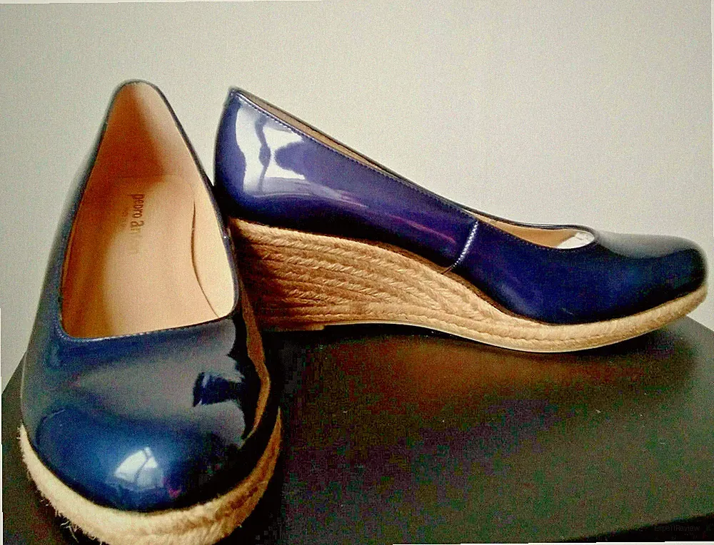 Pedro Anton Closed Toe Espadrille Style Mid Heel Blau Lackleder Wedges EU40