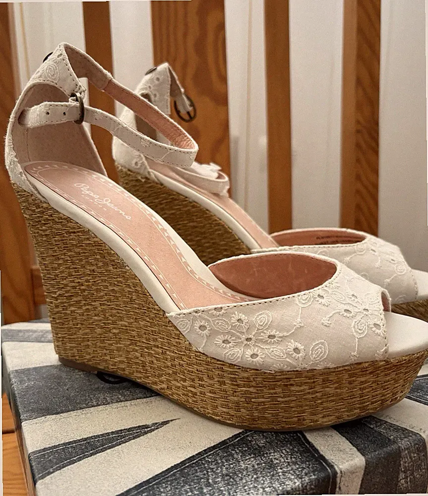 Pepe Jeans Damen Sandalen, Keilabsatz, Größe 37, gehäkelt, Neu mit Karton