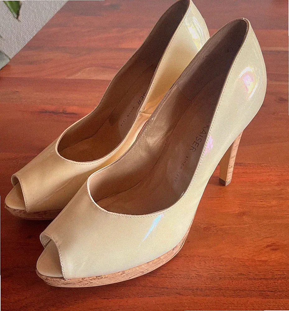 Peter Kaiser Peeptoes, Gr.39, Hochglanz Lackleder, Creme/ Champagner