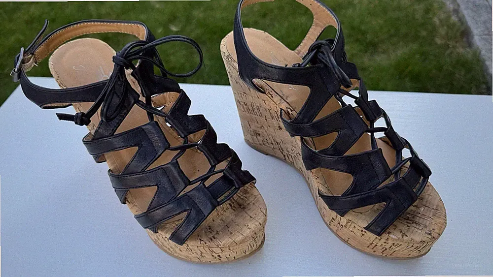 Plateau- Sandalen mit Kork-Keil-Absatz, Größe 37