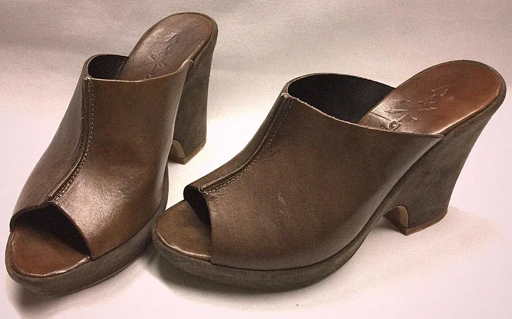 Plateau Sandalen Pumps Echt Leder Velourleder braun Gr 36 10 cm Absatz Peep toe