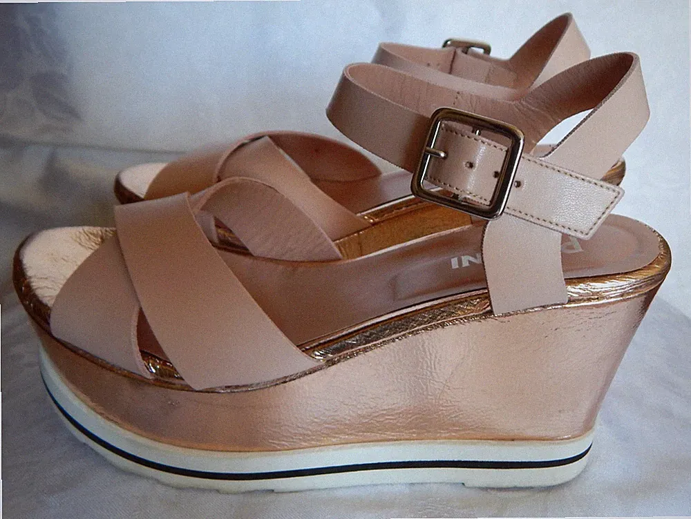 Pollini Sandalen mit Keilabsatz/ Wedges Nude + Rose Gold, Gr. 38 in OVP , TOP