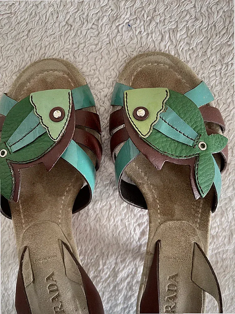 Deutsche Keilabsatz Sandalen