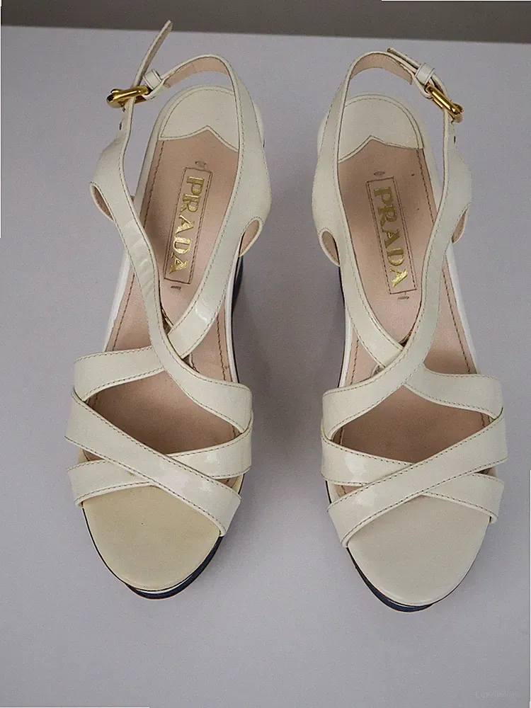 Prada Sandalen Keilabsatz Kork Lackleder Gr. 36 DE Made in Italy