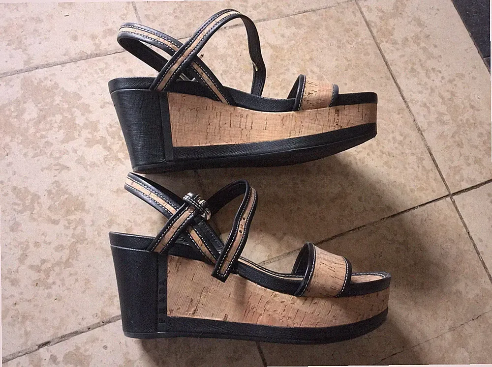 Prada, Sandalen, Plattform Pumps, Gr. 37, Leder, Kork, Schwarz