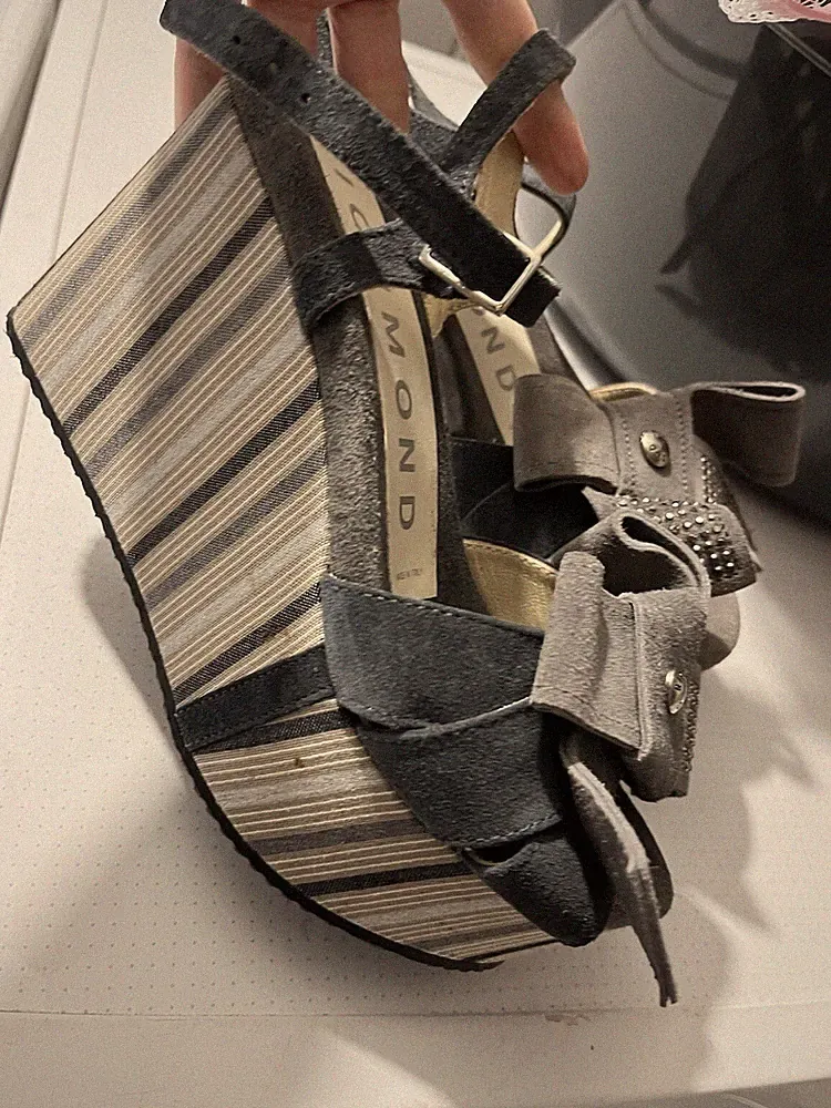 Premium John Richmond echtes Leder Sandalen 36 weltweit Versand