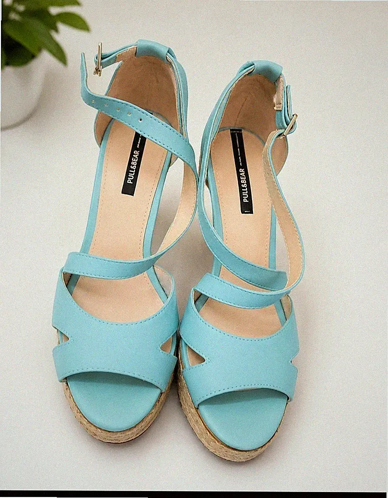 Pull&Bear Damen Riemchen-Sandalen blau EU 37 Keilabsatz Schnalle Synthetik