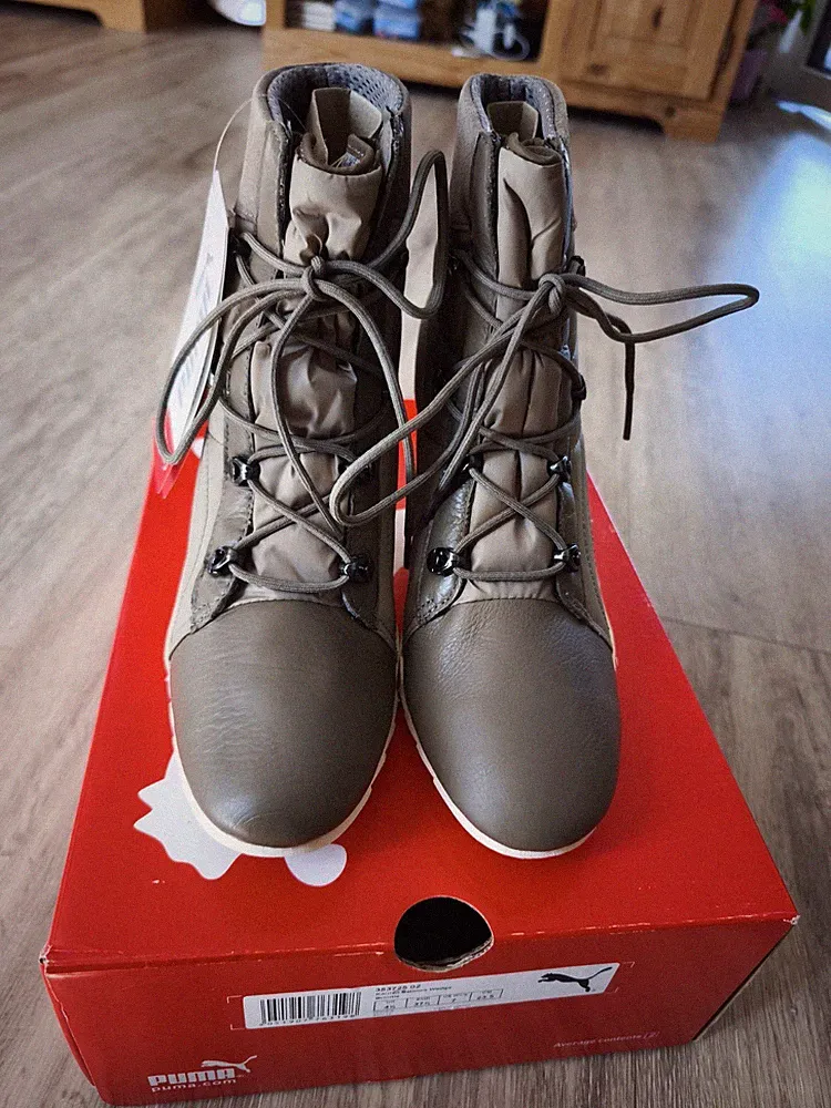PUMA Karmin Stiefeletten Boots Damen Neu