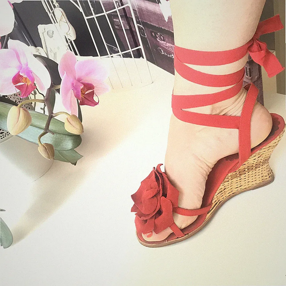 RAS Schuhe rot Nappa Blume mit Keilabsatz Hanf Damen High Heels Gr.37