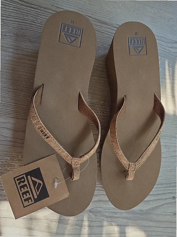 Reef Flip Flops Gr 41 Neu Ungetragen mit Etikett Kork Braun Keilabsatz Sandalen