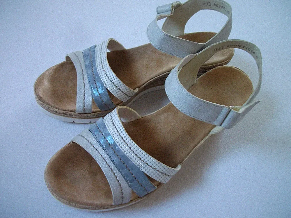 RIEKER - bequeme,weiche Keil - Sandalette Gr.6 neuw.