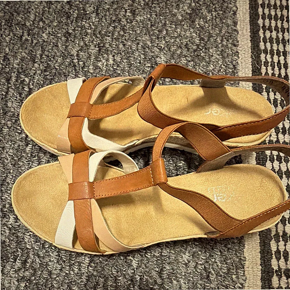 Rieker Damen Riemchen-Sandalen Leder Keilabsatz 38 Braun/Weiß/Beige