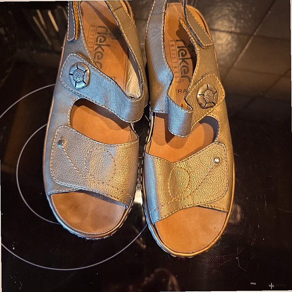 Rieker Damen-Sandalen mit Klett und herausnehmbaren Fußbett
